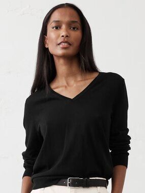 Banana Republic 100% Merino Wool V-Neck Sweater Size S